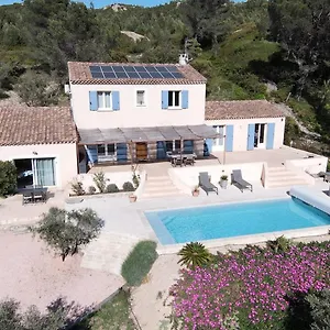 Havre De Paix Au Bord Des Alpilles Eyguières